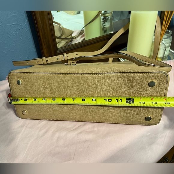 OFFERS OPEN! Kate Spade Beige Cream Tote Bag for laptop or work or personal - Picture 11 of 16